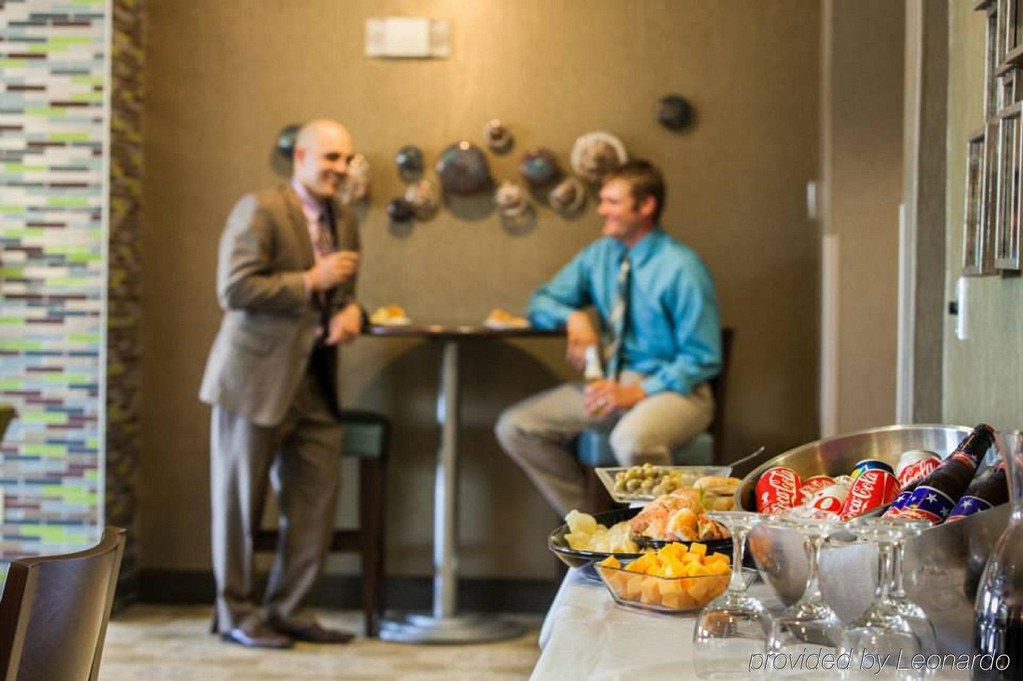 Holiday Inn Express Hotel & Suites Sioux Falls-Brandon By Ihg Экстерьер фото